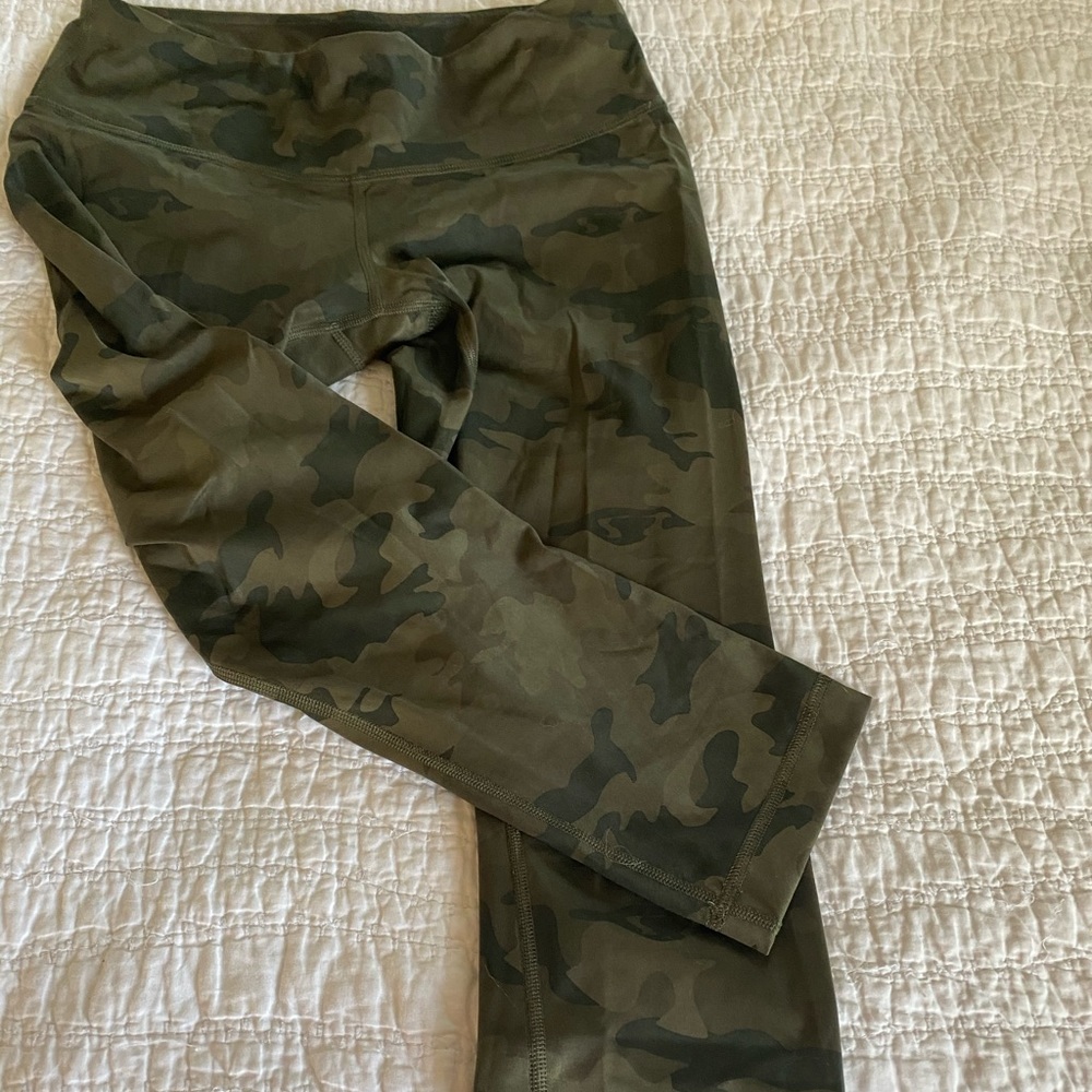 Lululemon camo crops